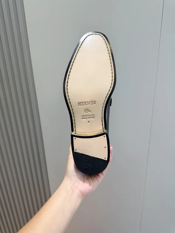 Hermes Shoe 